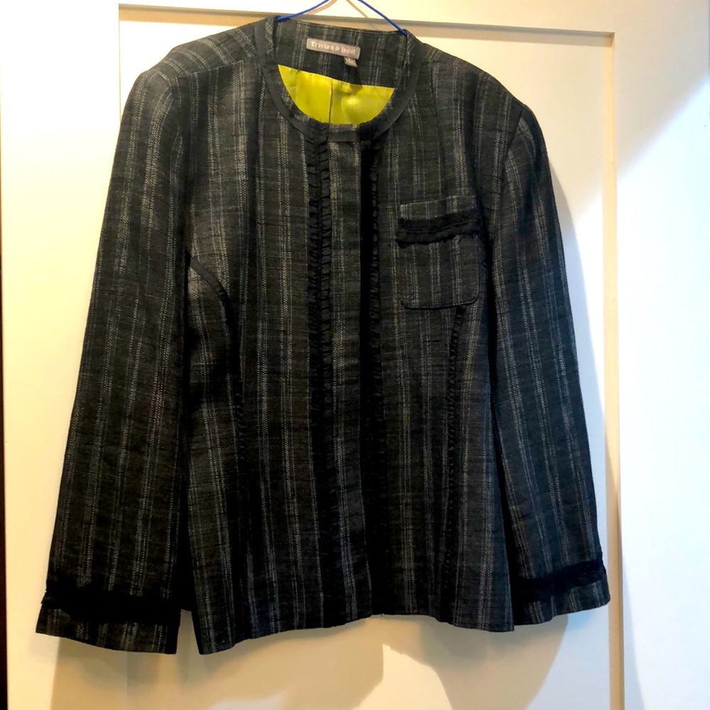 Tristan & Iseut button up jacket Striped and lined.  Beautiful shape. Size L
